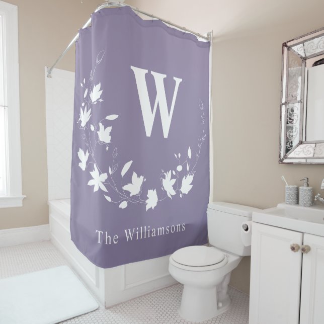 Rideaux De Douche Monogramme classique Nom Stylish Purple Floral Per (En situation)