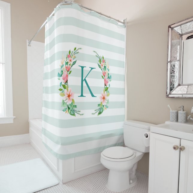 Rideaux De Douche Monogramme floral paradis et rayures (En situation)