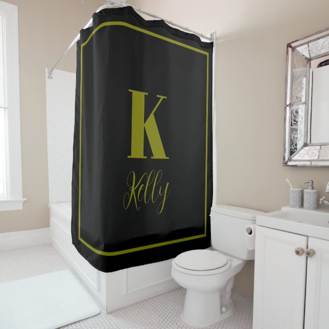 Rideaux De Douche Monogramme Initiales Nom personnalisé Olive Green  (En situation)