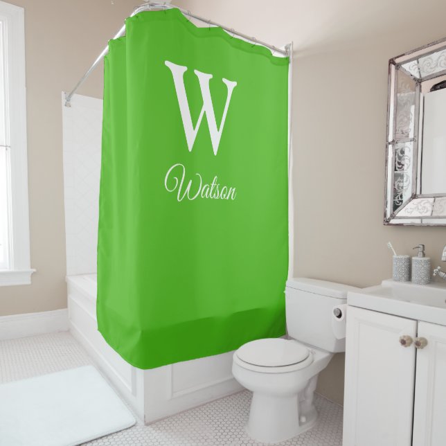Rideaux De Douche Monogramme personnalisé moderne Kelly Green (En situation)