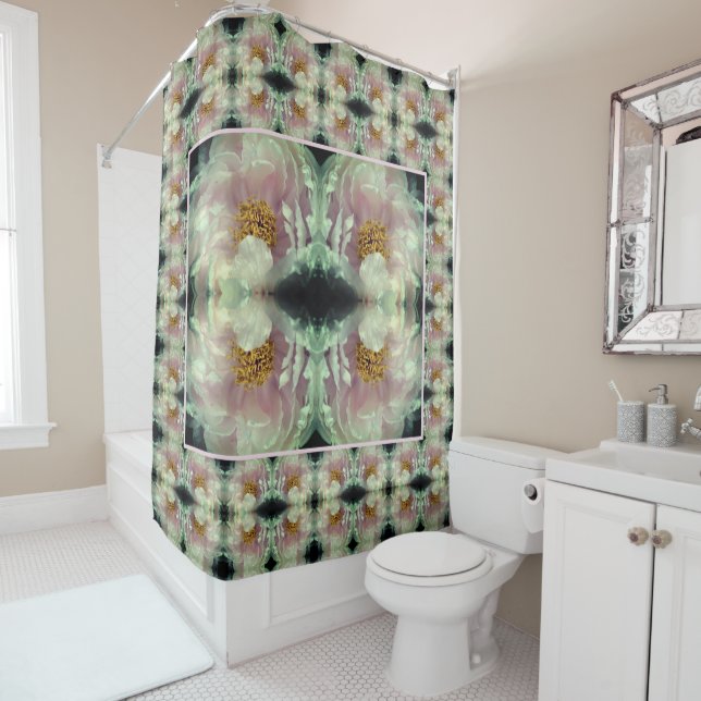 Rideaux De Douche Motif du centre de fleurs rose Peony (En situation)
