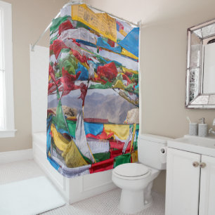 Rideaux De Douche Paysage tibétain avec drapeaux de prière - Himalay