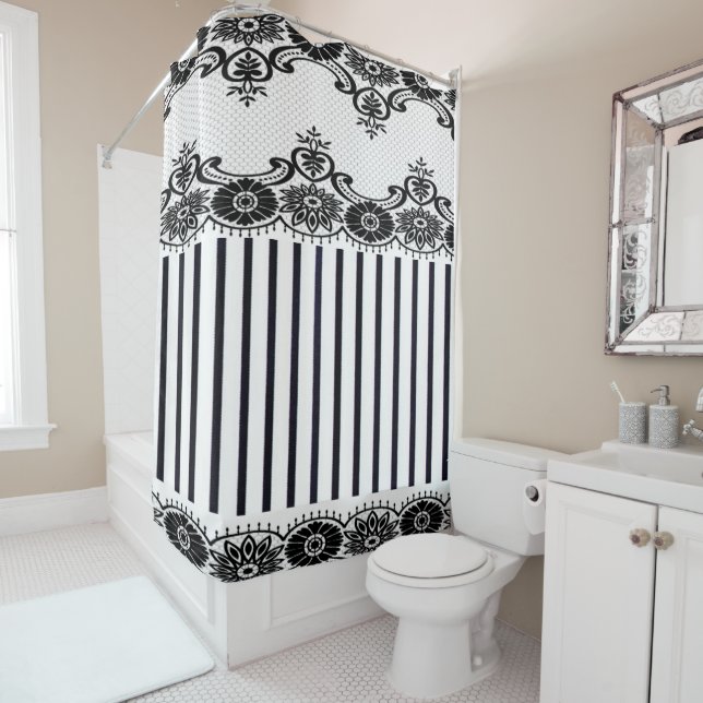 Rideaux De Douche 'Rayures et dentelle de White_Black d'avant de (En situation)