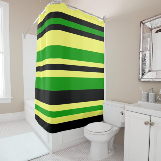 Rideaux De Douche Rayures inspirées de la Jamaïque (En situation)