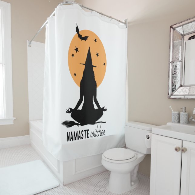 Rideaux De Douche Témoins de yoga d'Halloween contemporain (En situation)