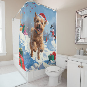 Rideaux De Douche Terrier Wheaten courant dans la neige avec un chap