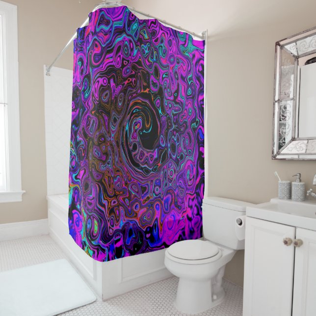 Rideaux De Douche Trippy Black et Magenta Retro Liquid Swirl (En situation)