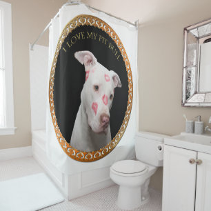 Rideaux De Douche Un pitbull blanc avec des baisers rouges partout s