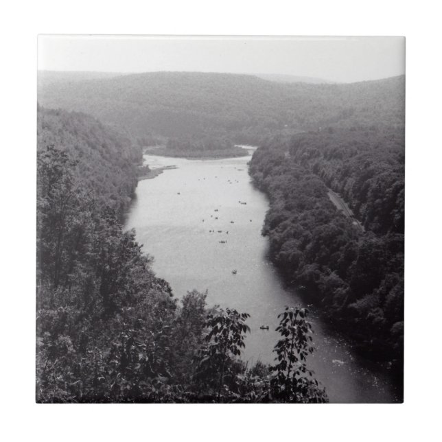 River Circle Tile (Front)