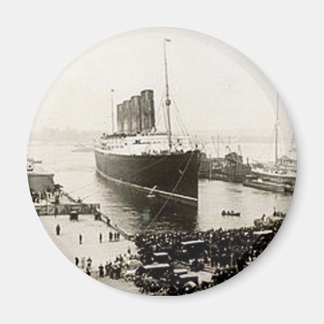 RMS Lusitania Magnet (Front)