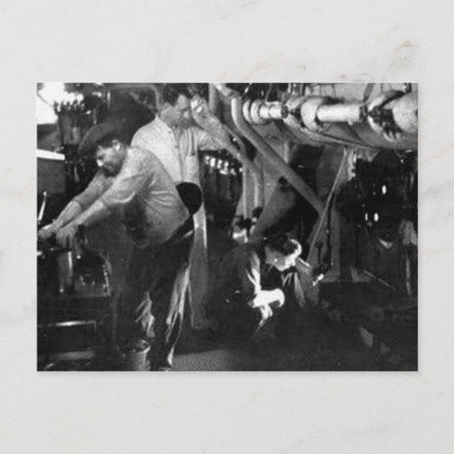 RMS Queen Mary Collection Postcard (Front)