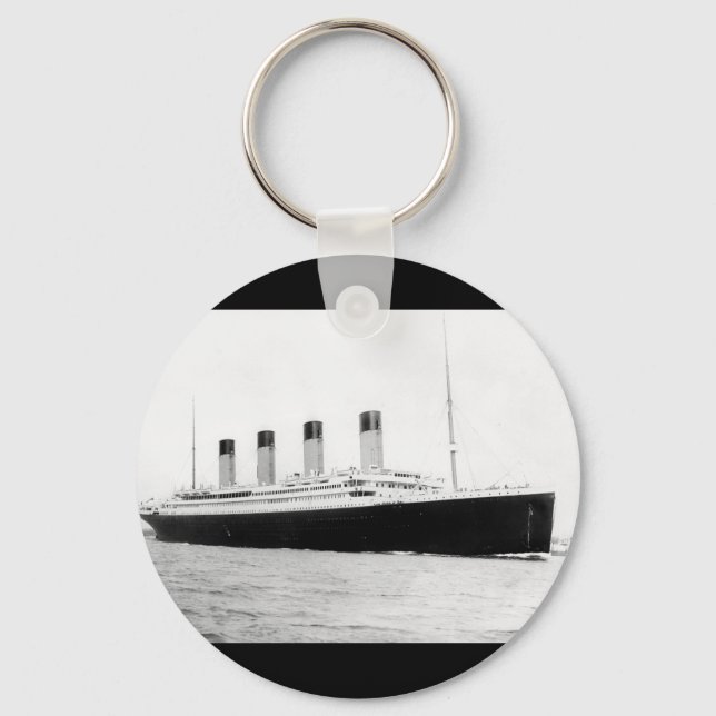 RMS Titanic Passenger Liner Keychain (Front)
