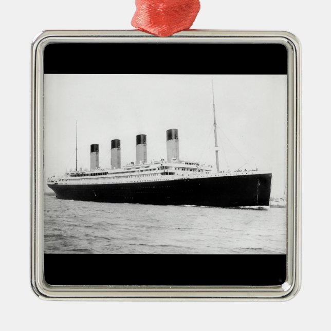 RMS Titanic Passenger Liner  Metal Ornament (Front)