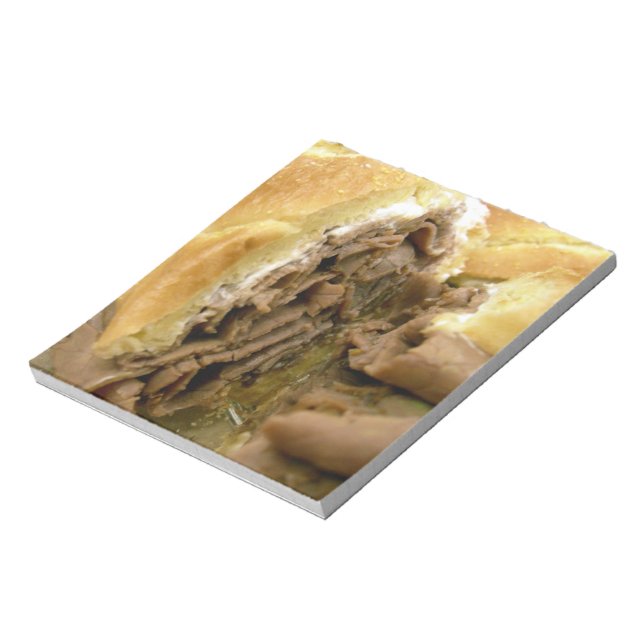 Roast beef sandwich with creamy goat cheese notepad (Rotated)