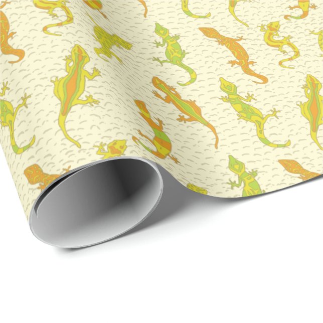 Rock Climbing Geckos on yellow - seamless pattern. Wrapping Paper (Roll Corner)