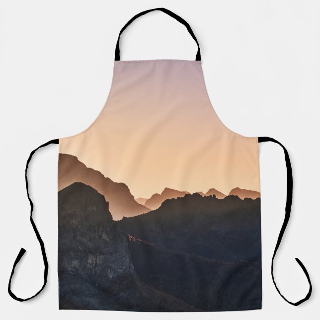 ROCKY MOUNTAIN APRON (Front)