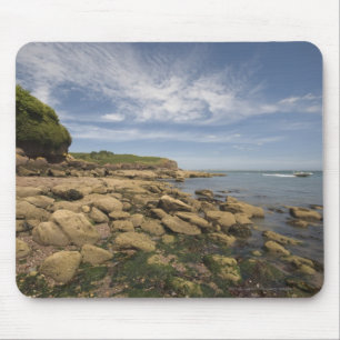 Rocky Seaside With Motorboat Travelling Mouse Pad