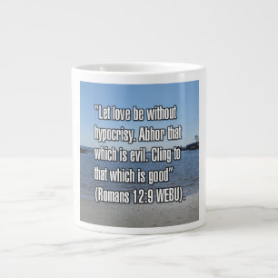 Romains 12:9 WEBU Mug