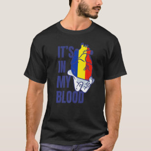 Romanian Flag Heart Blood Veins Hand Romania T-Shirt