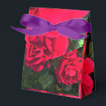 Romantic Red Rose Flower Gift Favor Box<br><div class="desc">Romantic Red Rose Vintage Garden. Red Roses Rosery. Magnificent Red Roses bloom all summer. Lovely gift for flower lover.</div>