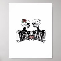 Romantic Skeleton Couple – Gothic With Heart Hands