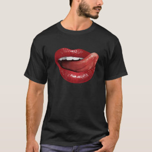 Romantic Tongue   for Mom Dad boys girls men T-Shirt