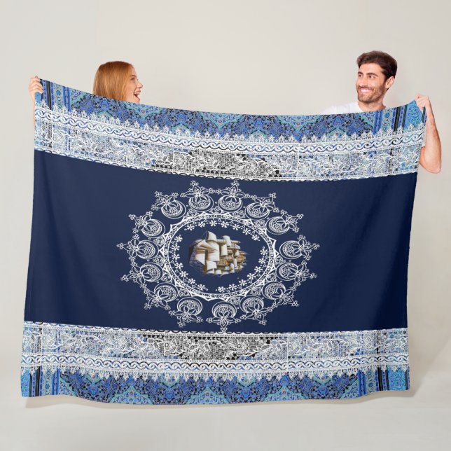 Romantic vintage blanket (In Situ)