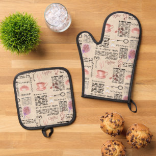 Romantic vintage newspaper oven mitt & pot holder set