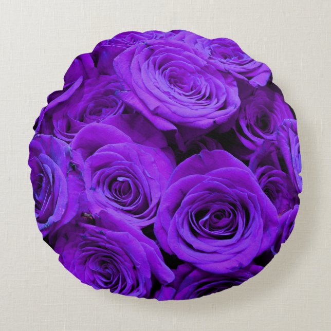 romantic violet purple roses, pretty rose bouquet round pillow (Front)