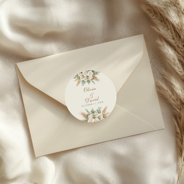 Rond Elegant Beige Pampas Grass Wedding Sticker (Elegant Beige Pampas Grass Wedding Sticker on an elegant envelope)