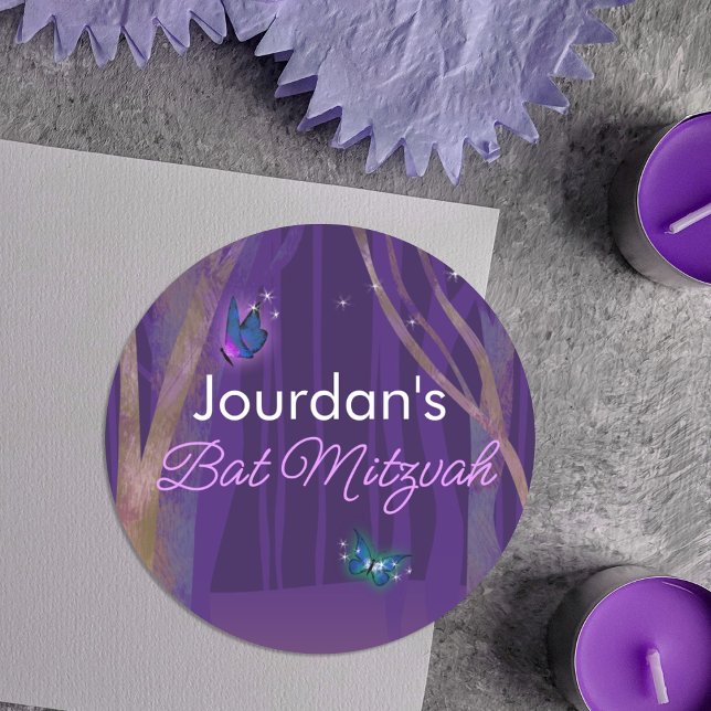 Rond Forêt violette enchantée, Sticker à papillons (purple bat mitzvah round stickers with girls name for party favors and envelopes)