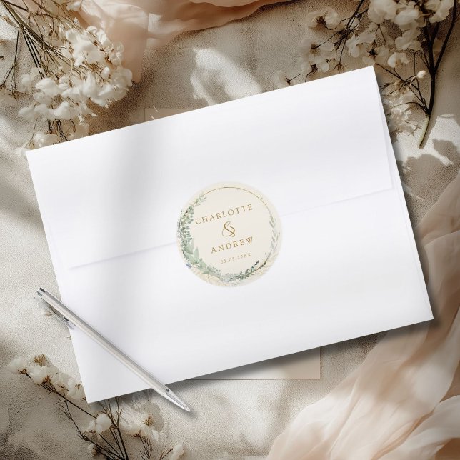 Rond Sticker mariage à eucalyptus moderne et élégant (Modern Elegant Eucalyptus Wedding Sticker with your Name & date.)