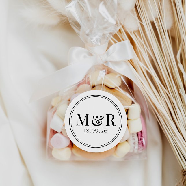 Rond Sticker Simple Minimal Black Script Wedding Favor (Créateur téléchargé)