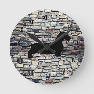 Ronde Cheveux de fil Dachshund Faux Brick Mur Horloge
