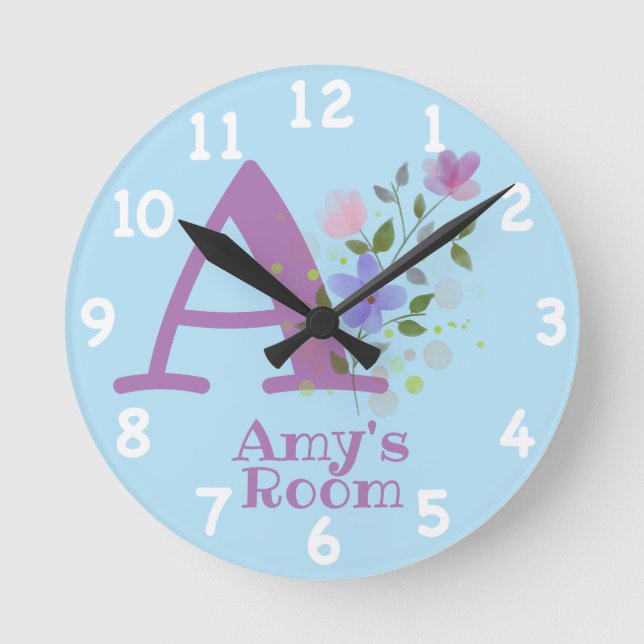 Ronde Horloge dans un design floral avec le nom Amy (Recto)