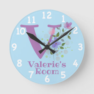 Ronde Horloge dans un design floral avec nom et initiale