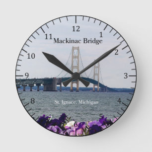 Ronde Horloge de printemps du Pont Mackinac St. Ignace