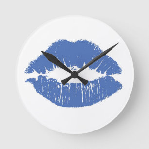 Ronde Horloge des lèvres bleues