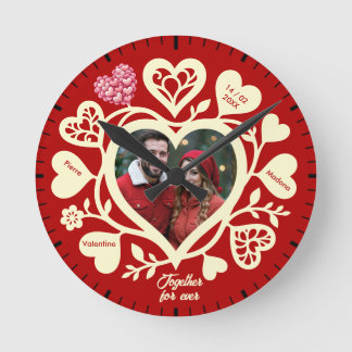 Ronde Horloge en forme de cœur avec photo en crème rouge