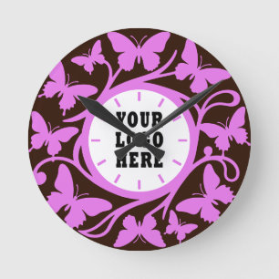 Ronde Horloge papillon marron et rose personnalisée (1)