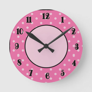 Ronde Points roses et accents noirs Horloge