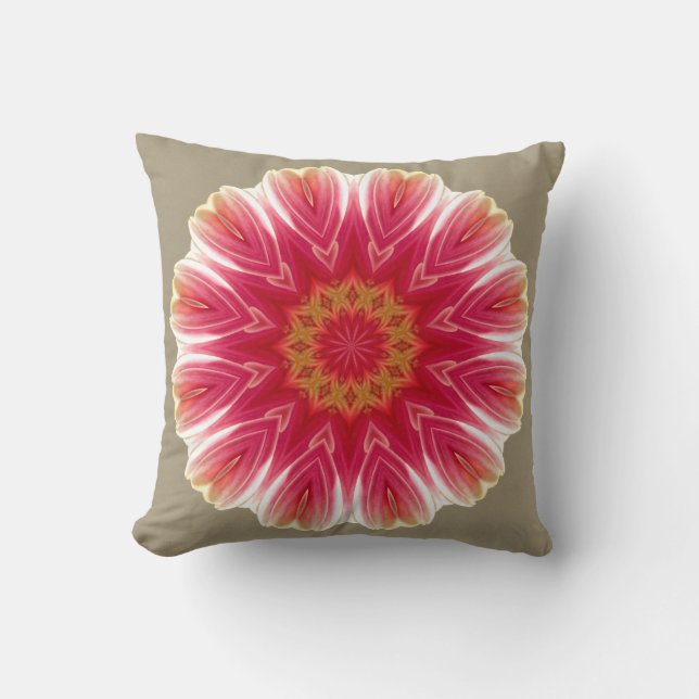 Rosa Muster Throw Pillow (Front)