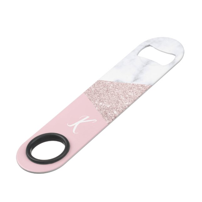 Rose de marbre blanc de parties scintillantes (Devant angulaire)