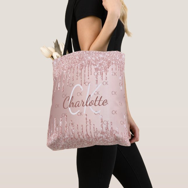 Rose gold glitter drips monogram elegant  tote bag (Close Up)