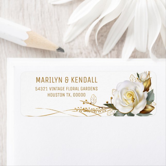 Rose Gold Organic Floral Wedding Label (En situation)