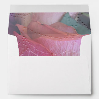 Rose rose cinquante et fabuleuse enveloppe d'anniv