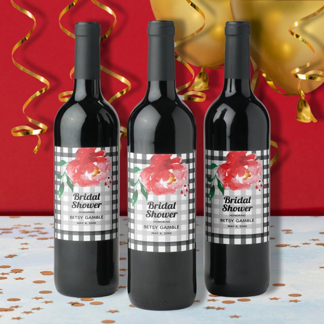 Rose sur des étiquettes de vin à carreaux noirs et (Red rose on black and white gingham bridal shower wine bottle labels)