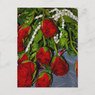 Roses and pearls postcard