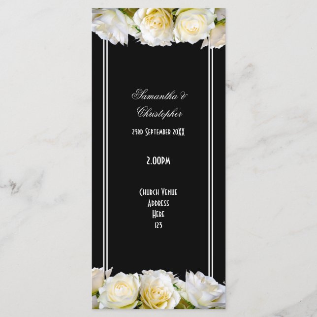 Roses blanches sur le programme de mariage de l'ég (Devant)