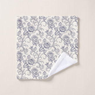 Roses bleues et blanches fleurissent campagne